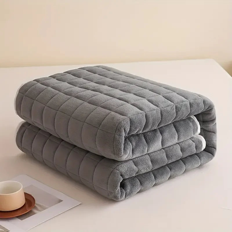 1pc Quilted Mattress Topper, Soft Velvet Milk Fiber Mattress Cover, Breathable Flannel, Anti-Slip, Machine Washable