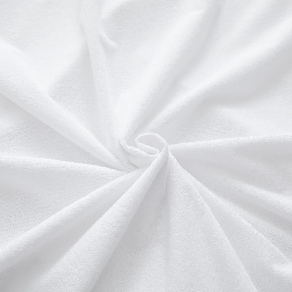 Waterproof Mattress Cover with Zipper, Ultra Soft Terry Surface, Thick Mattress Protector for Single or Double Bed