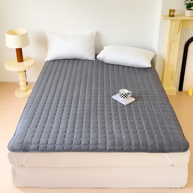 Waterproof Quilted Mattress Protector Cover Thickened Breathable Mattress Topper for Single or Double Bed