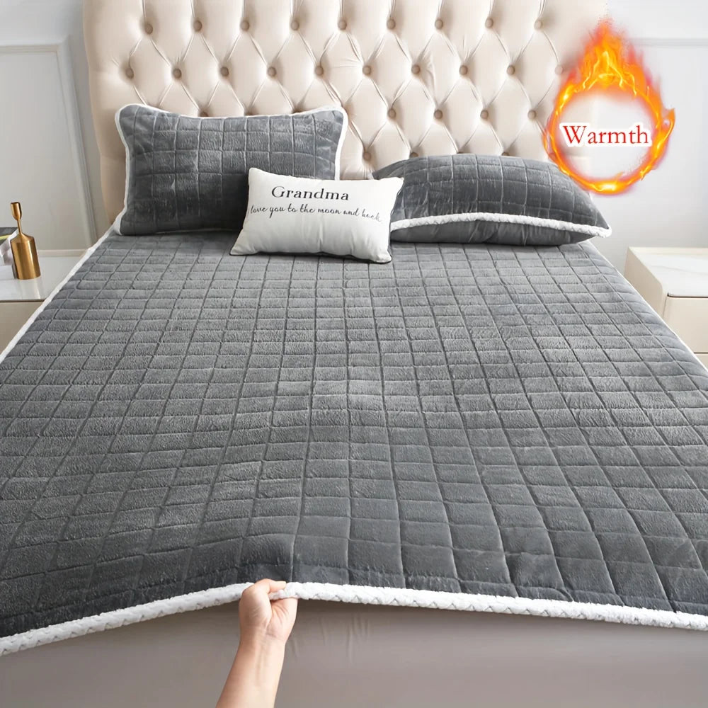 1pc Velvet Quilted Mattress Topper with Elastic Band, Thickened Warm Non-Slip Mattress Cover for Bed Sleeping, Camping, Floor