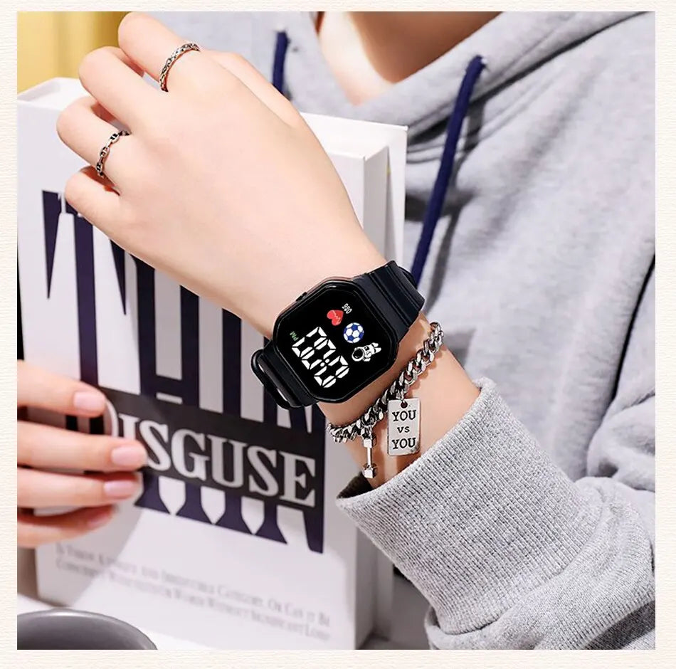 Sports Watch For Women And Men Electronic LED Digital Watch Fashion Casual Simple Silicone Female Watch Electronic Clock