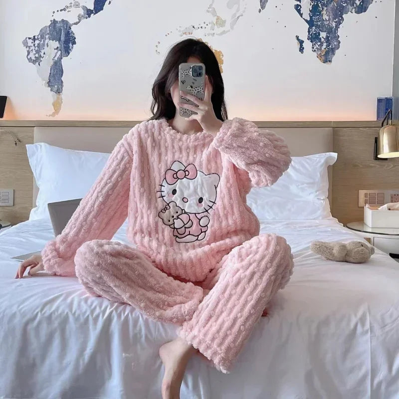 Hello Kitty Autumn Winter Fleecing Pajama Suit Warm Woolen Velvet Loungewear Set Top Elastic Waist Pants Women Sleepwear set