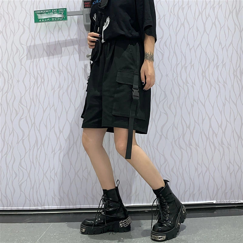 Xpqbb Gothic Black Cargo Shorts Women Summer Streetwear Couple Wide Leg Shorts Woman Harajuku Big Pockets Knee Length Pants 4Xl