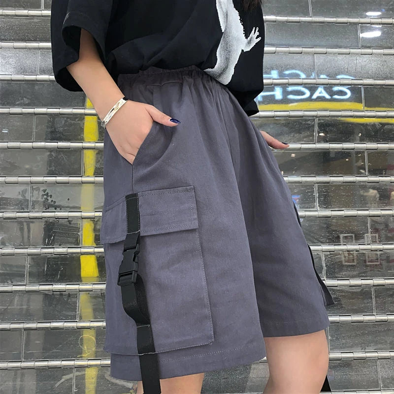 Xpqbb Gothic Black Cargo Shorts Women Summer Streetwear Couple Wide Leg Shorts Woman Harajuku Big Pockets Knee Length Pants 4Xl